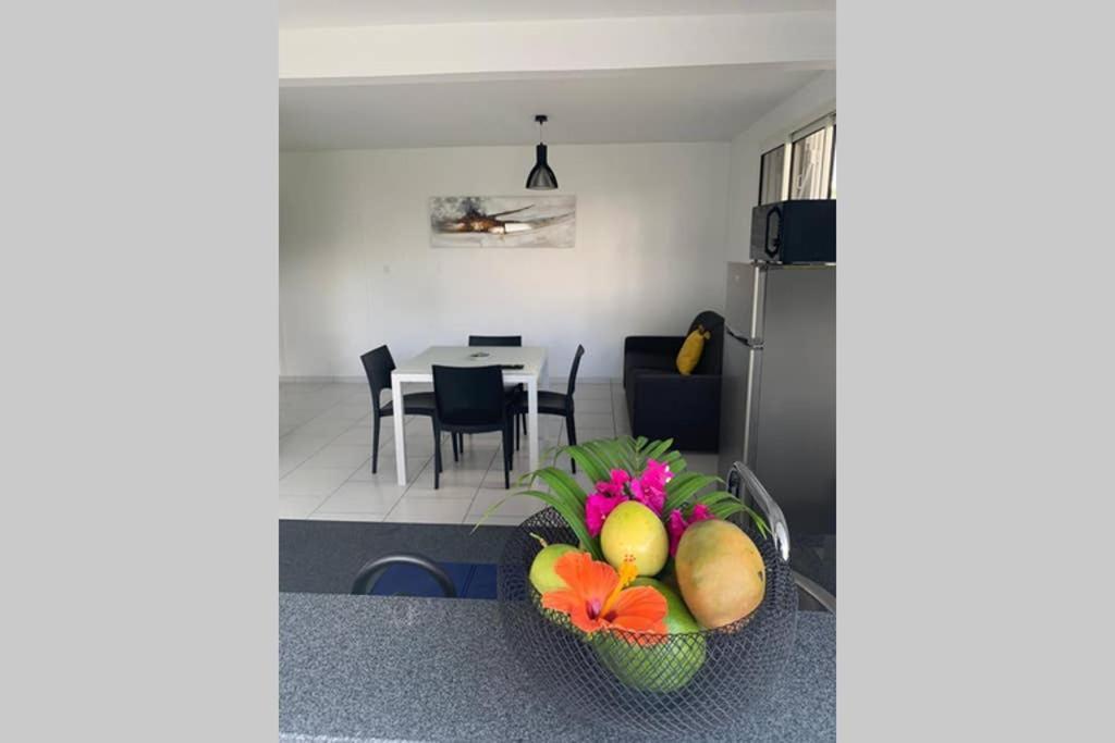 Gites De Corneille, Bungalow Sweet Mango Le Moule Ngoại thất bức ảnh